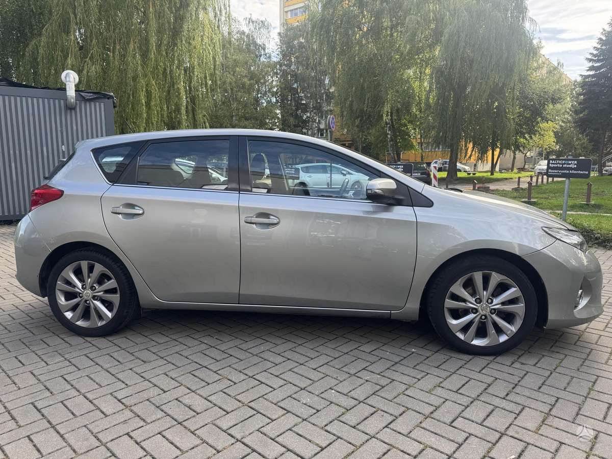 Toyota Auris - 6