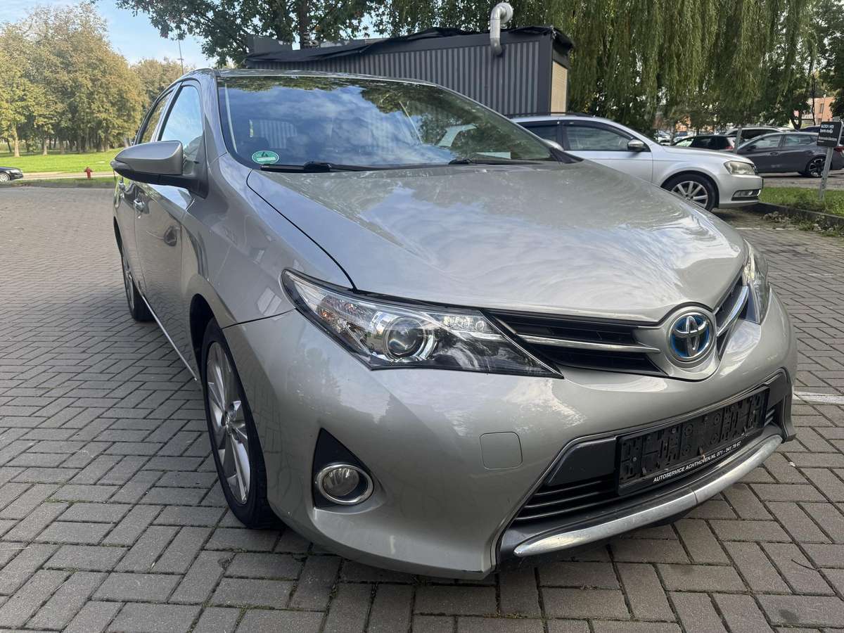 Toyota Auris - 2
