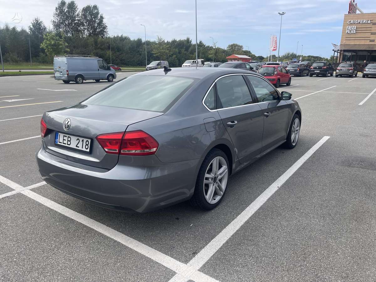 Volkswagen Passat - 5