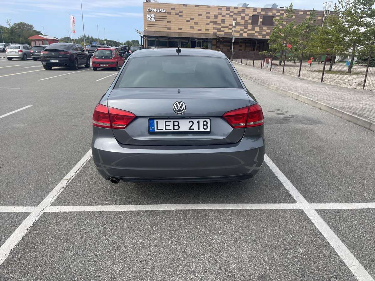 Volkswagen Passat - 6