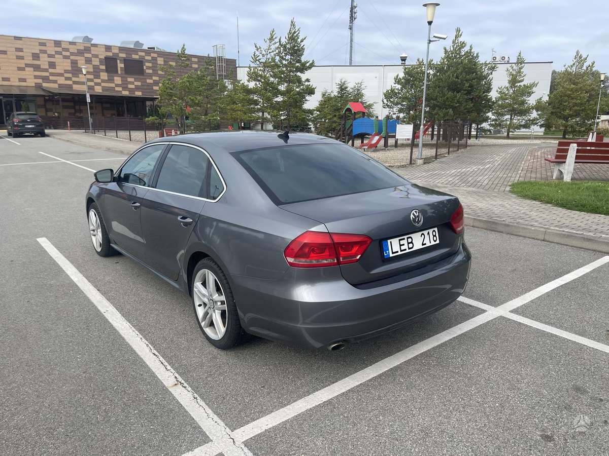 Volkswagen Passat - 7