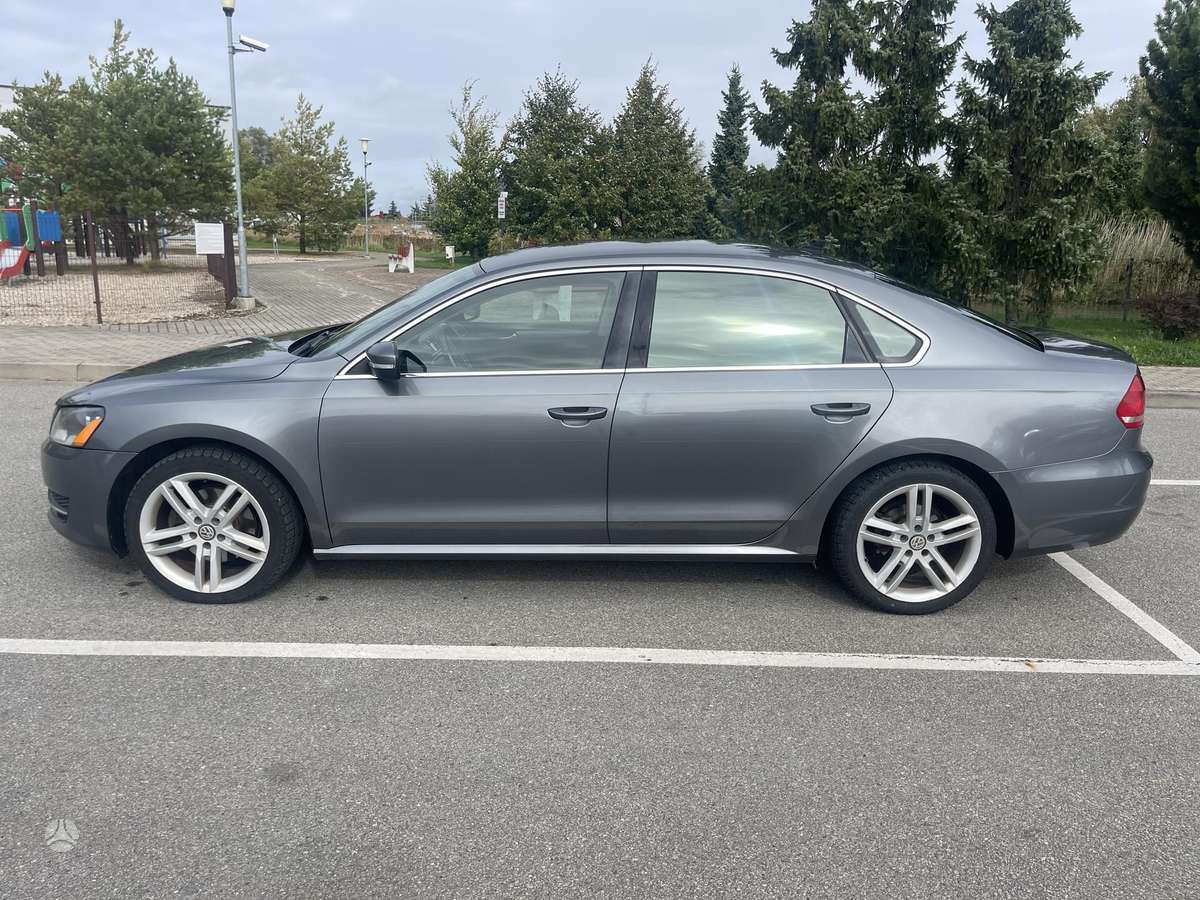 Volkswagen Passat - 8