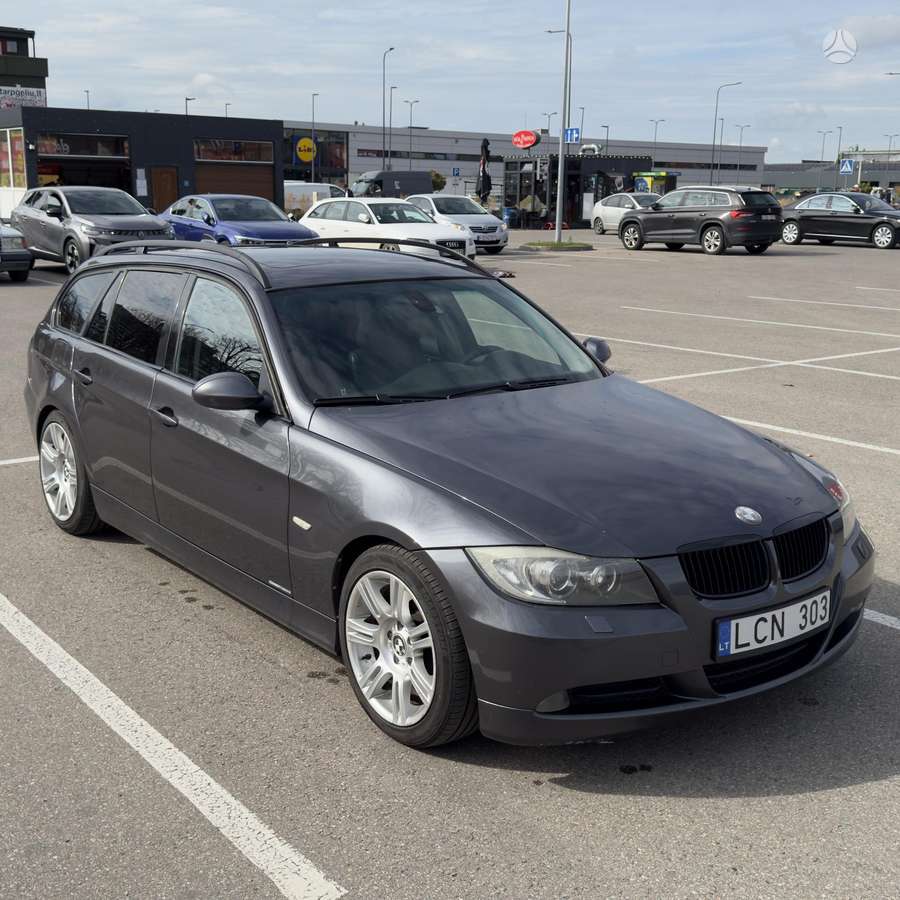 BMW 325, 3.0 l., wagon
