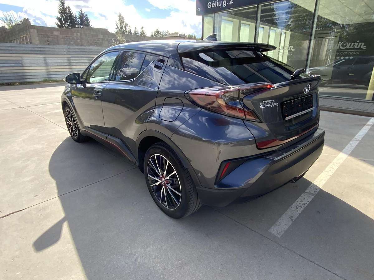 Toyota C-HR - 4