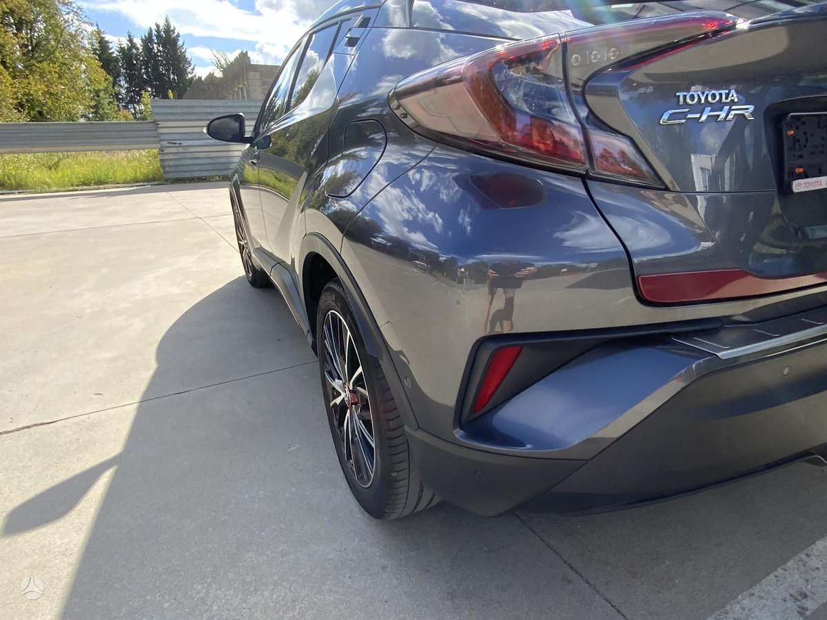 Toyota C-HR - 5