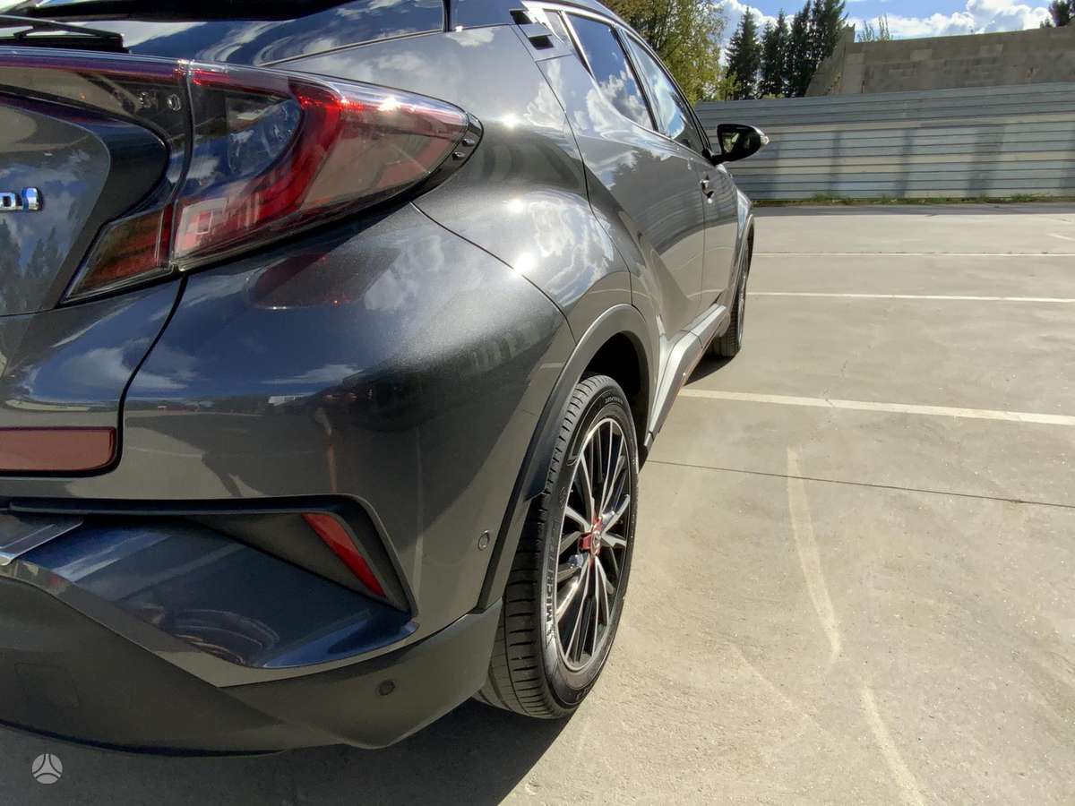 Toyota C-HR - 7