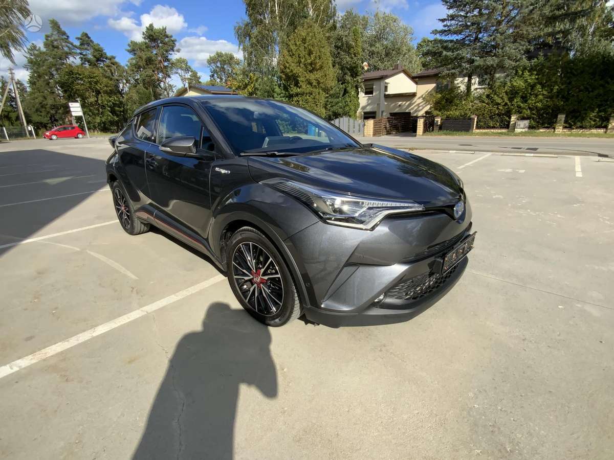 Toyota C-HR - 10