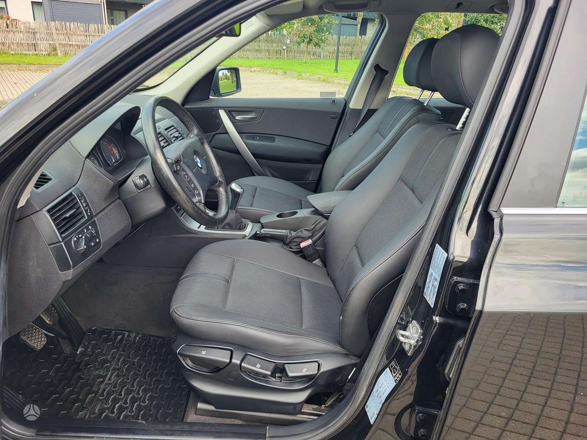 BMW X3, 2.5 l., off-road / crossover