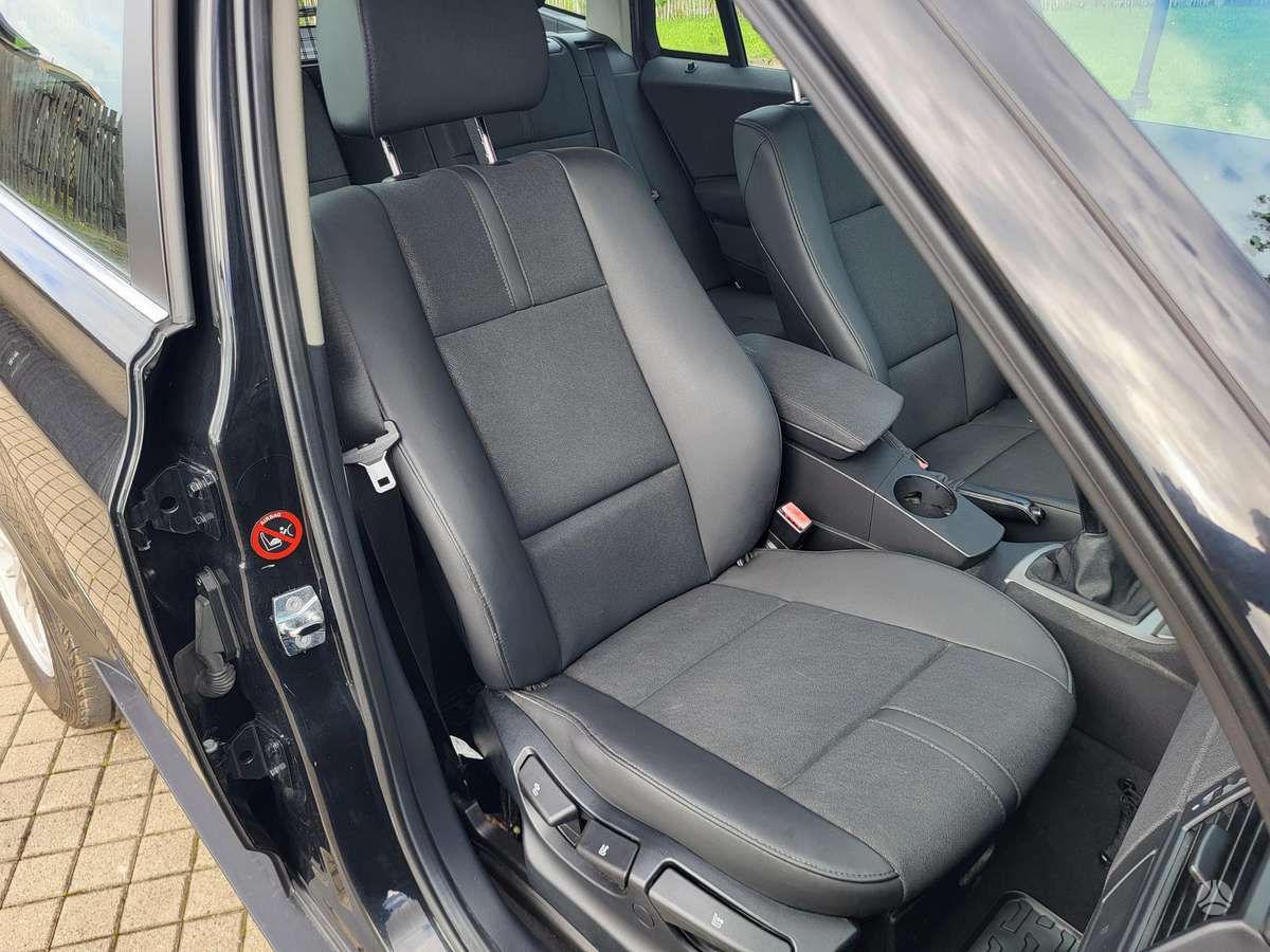 BMW X3, 2.5 l., off-road / crossover