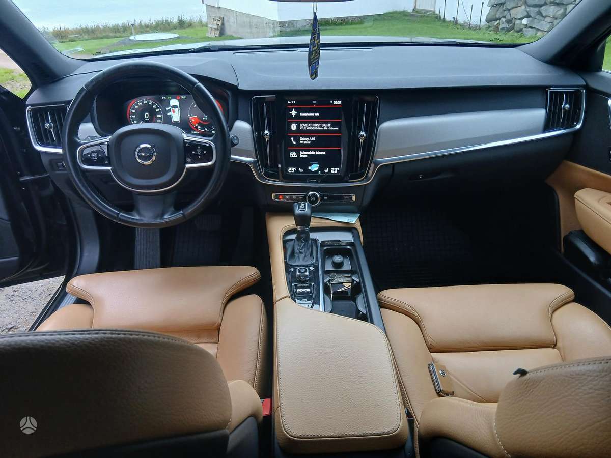 Volvo V90 - 9