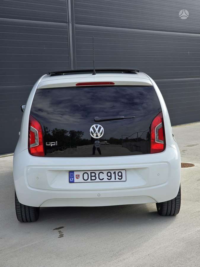 Volkswagen Up - 3