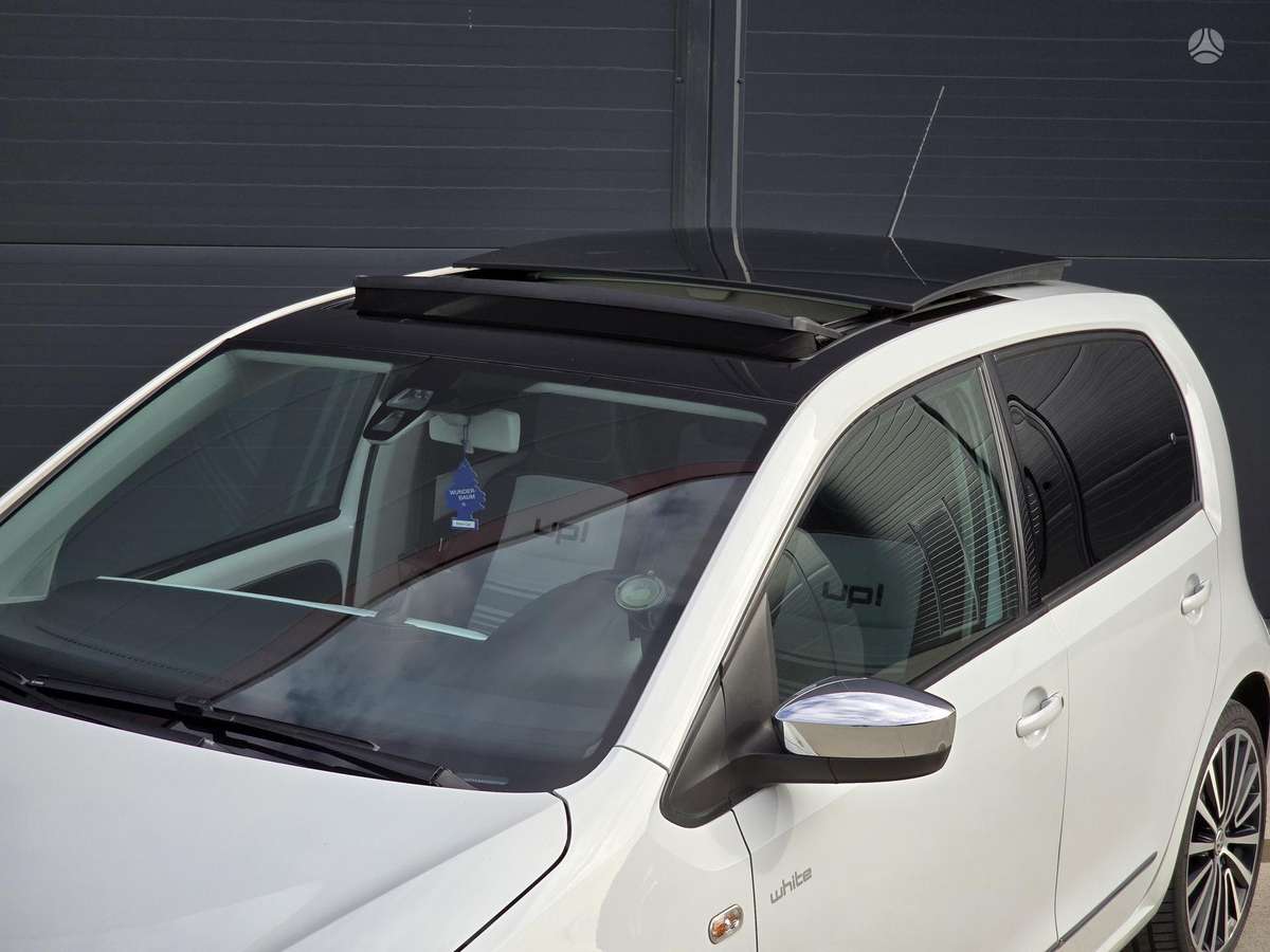 Volkswagen Up - 7