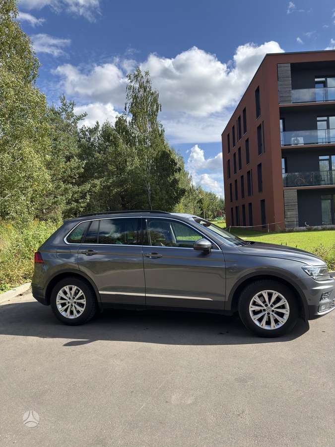 Volkswagen Tiguan - 3