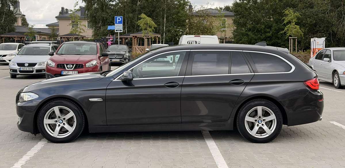 BMW 520, 2.0 l., wagon