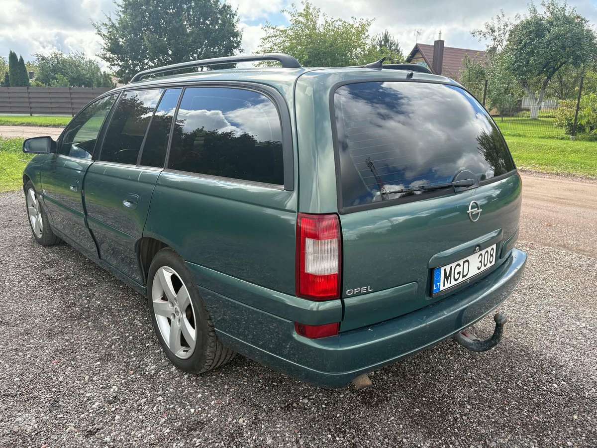 Opel Omega, 2.2 l., wagon