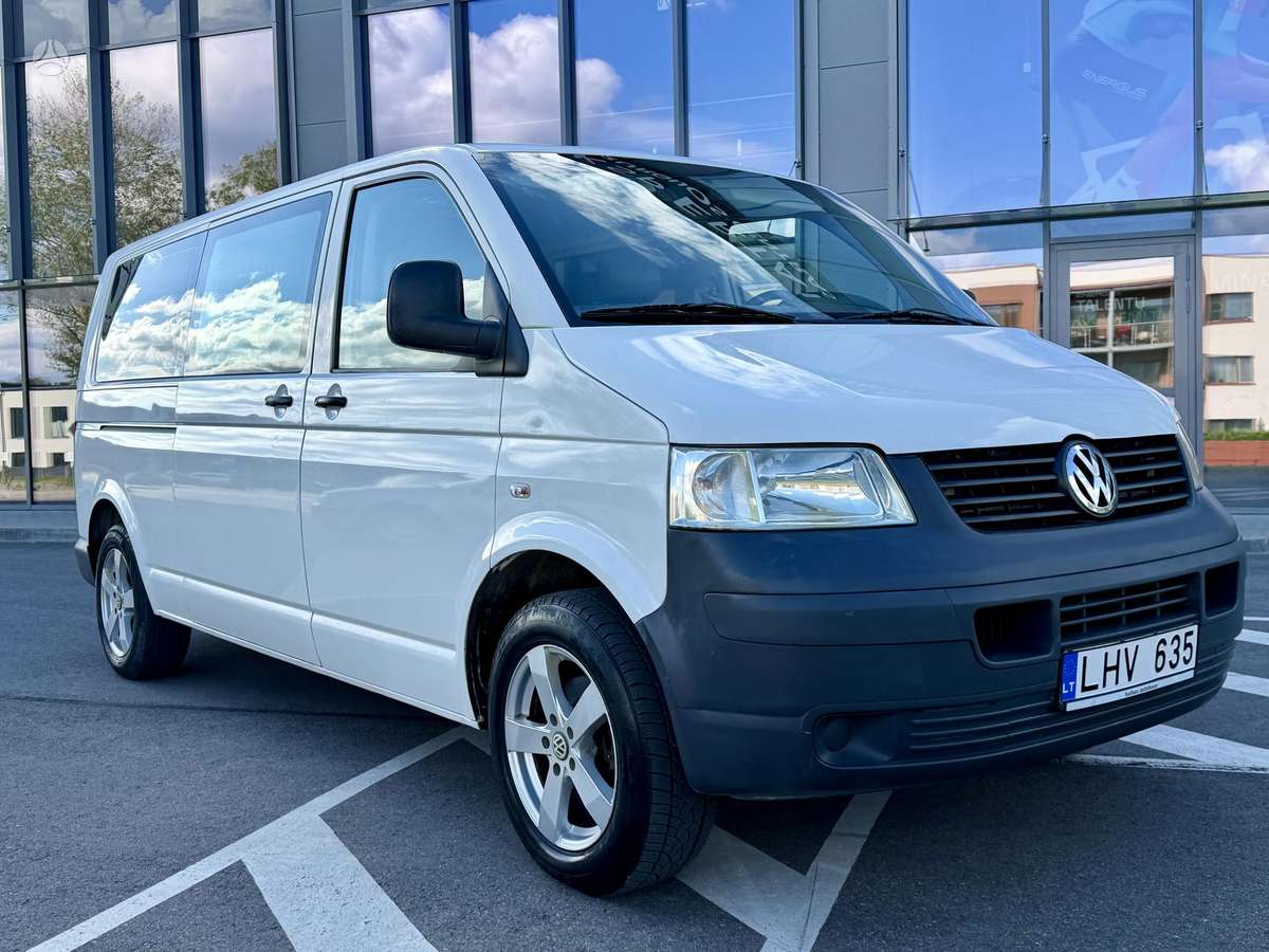 Volkswagen Transporter - 1