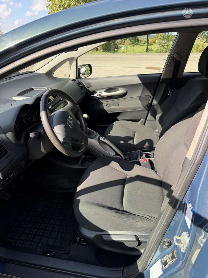 Toyota Auris - 10