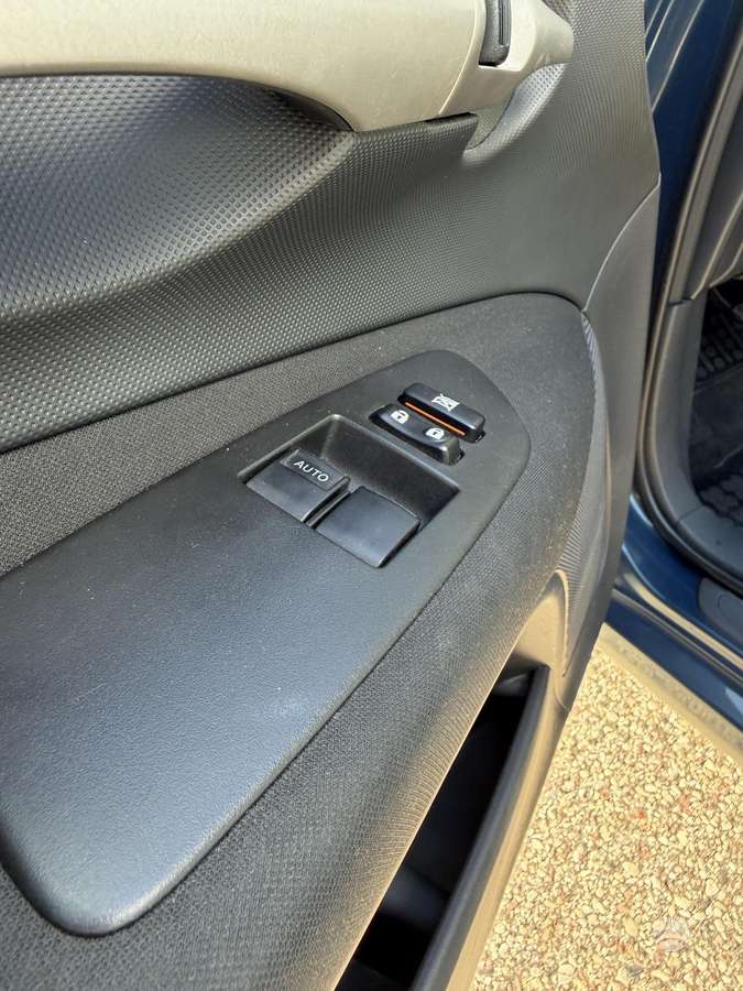 Toyota Auris - 11