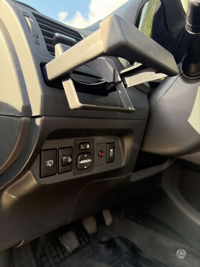 Toyota Auris - 12