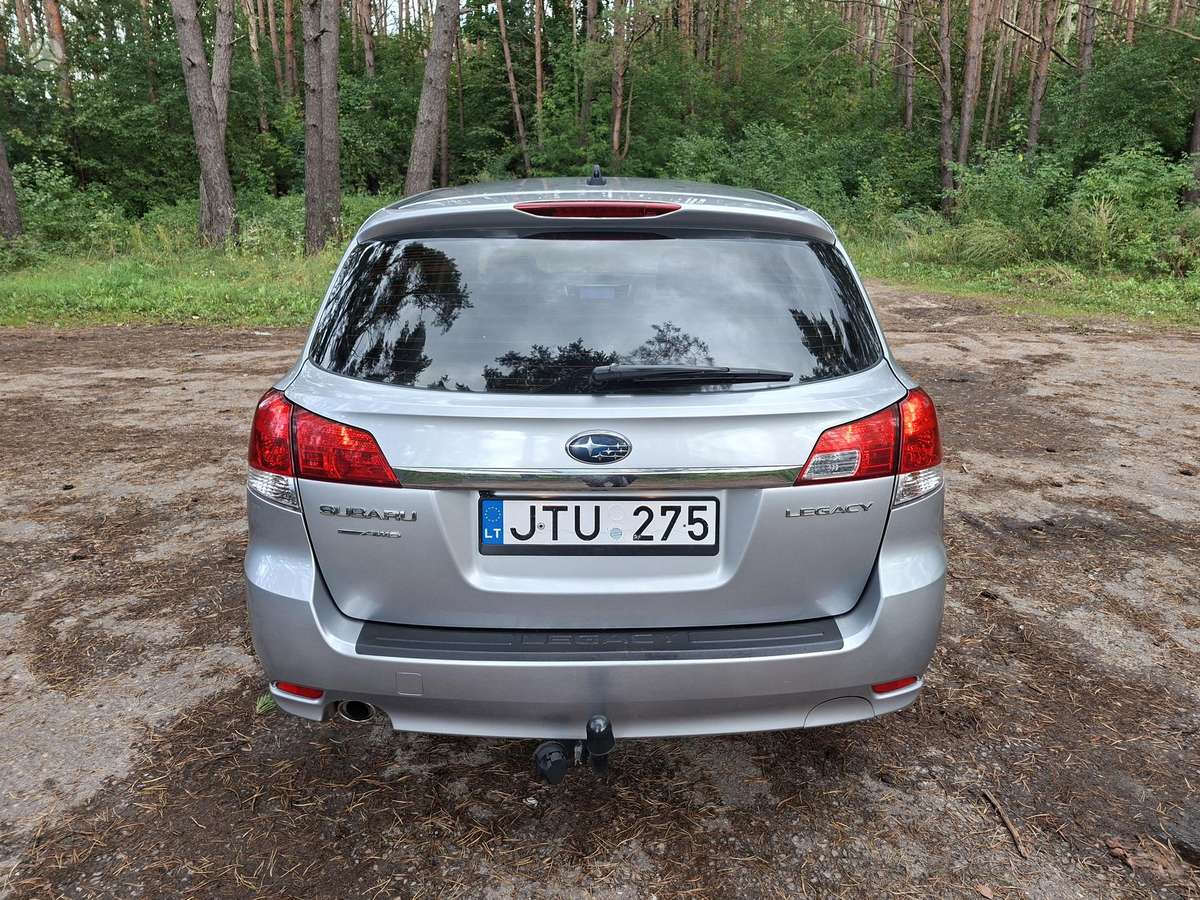 Subaru Legacy - 5
