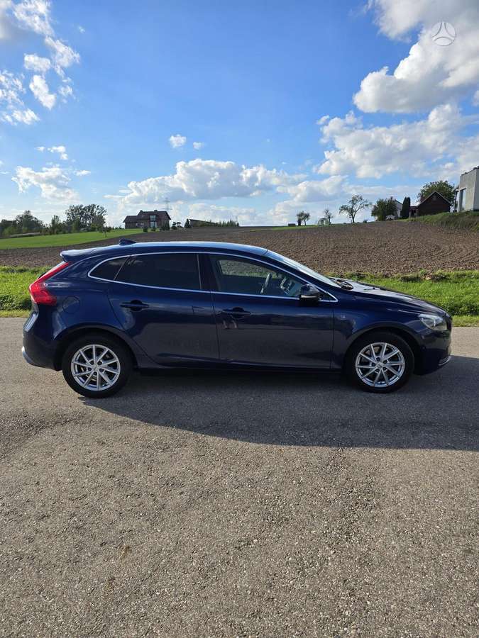 Volvo V40 - 1