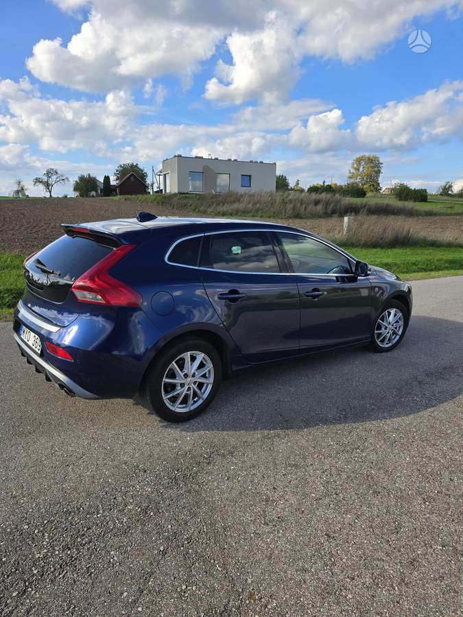Volvo V40 - 2
