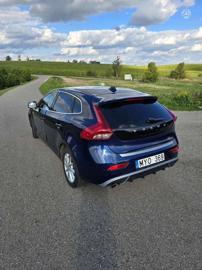 Volvo V40 - 8