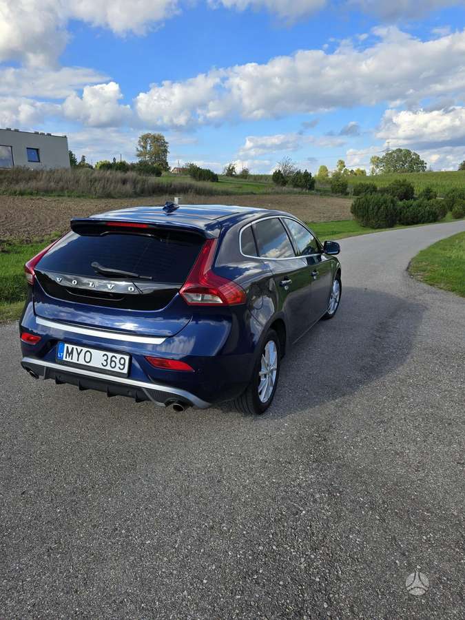 Volvo V40 - 9