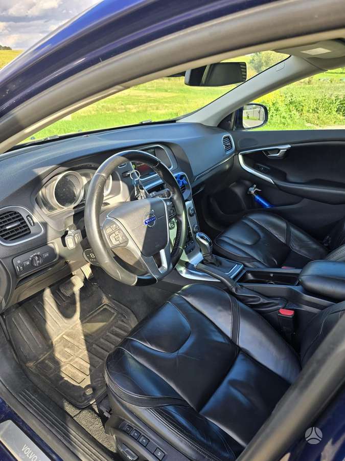 Volvo V40 - 10