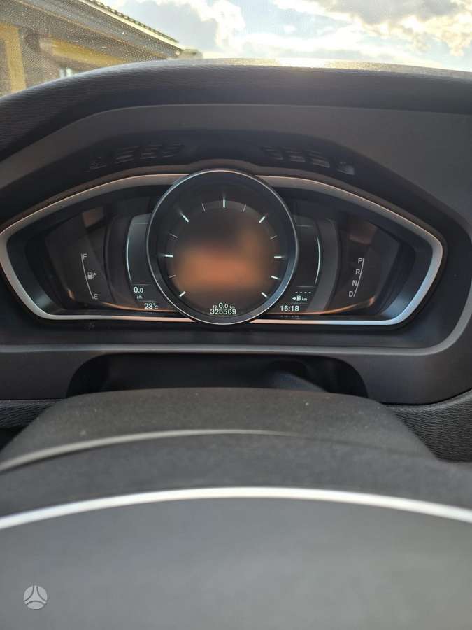 Volvo V40 - 11
