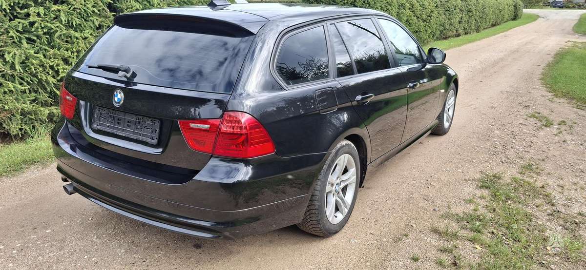 BMW 318, 2.0 l., wagon