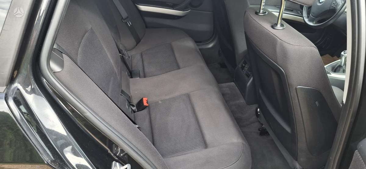 BMW 318, 2.0 l., universalas