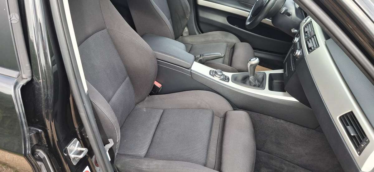 BMW 318, 2.0 l., wagon