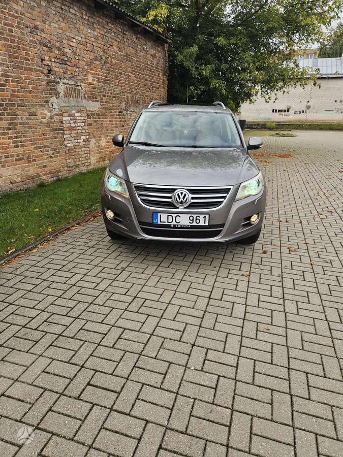 Volkswagen Tiguan - 3