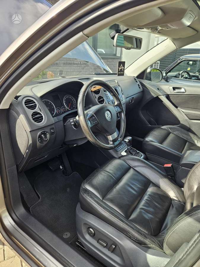 Volkswagen Tiguan - 5