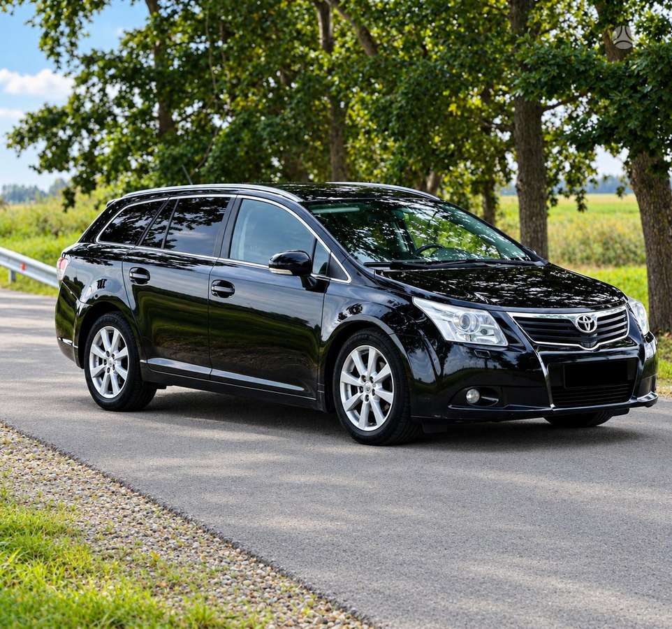 Toyota Avensis - 2