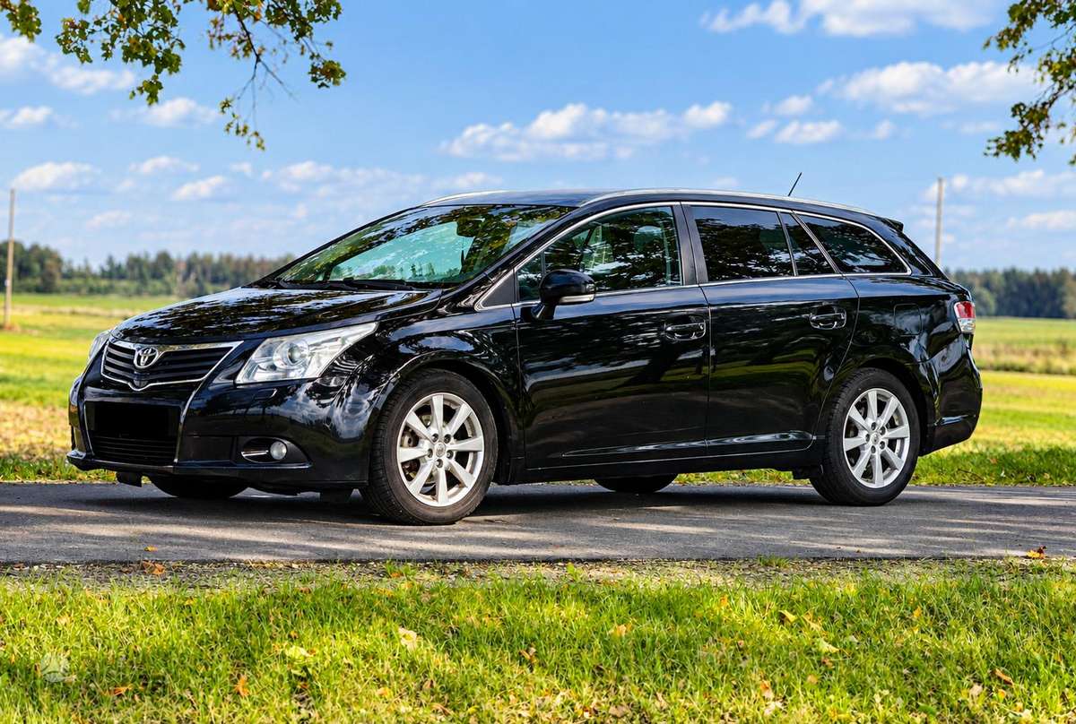 Toyota Avensis - 4