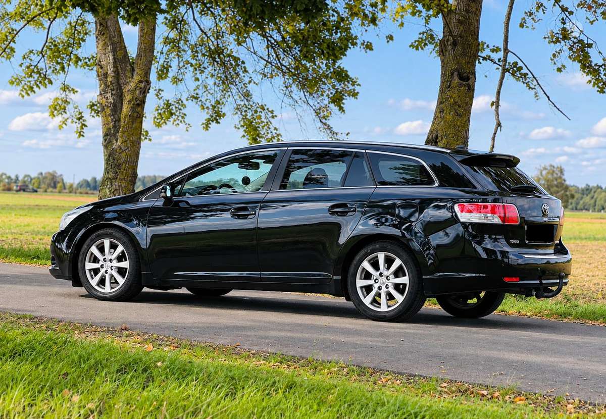 Toyota Avensis - 6