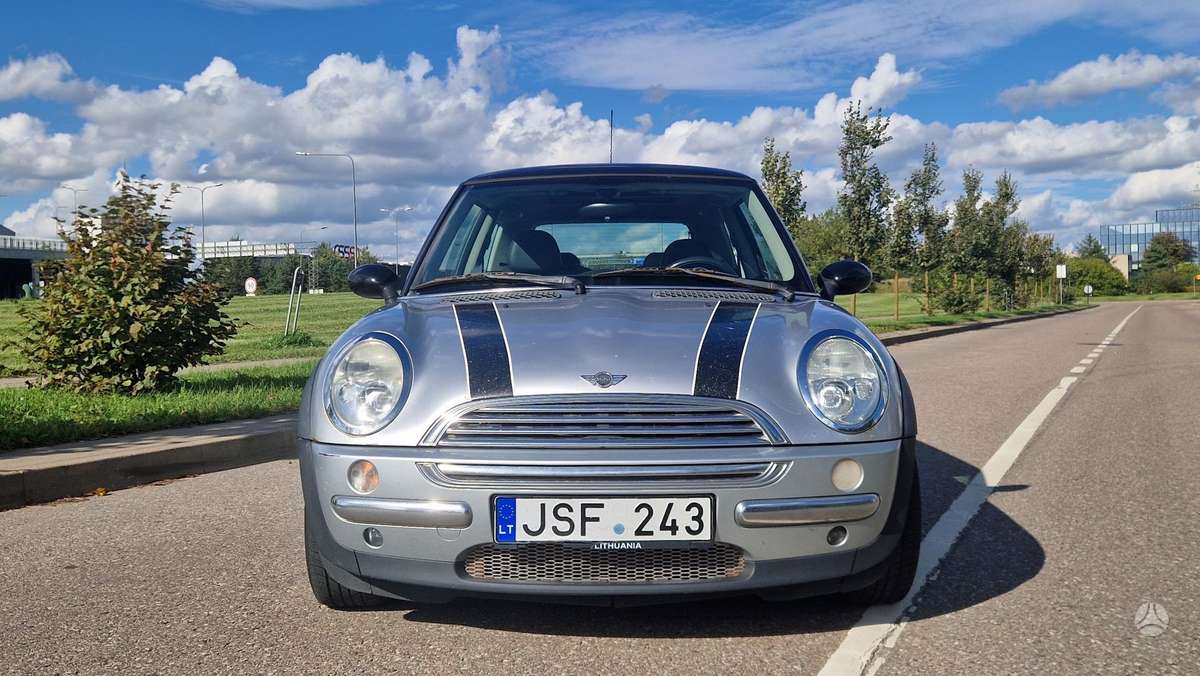 Mini Cooper, 1.6 l., hatchback