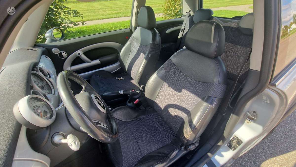 Mini Cooper, 1.6 l., hatchback