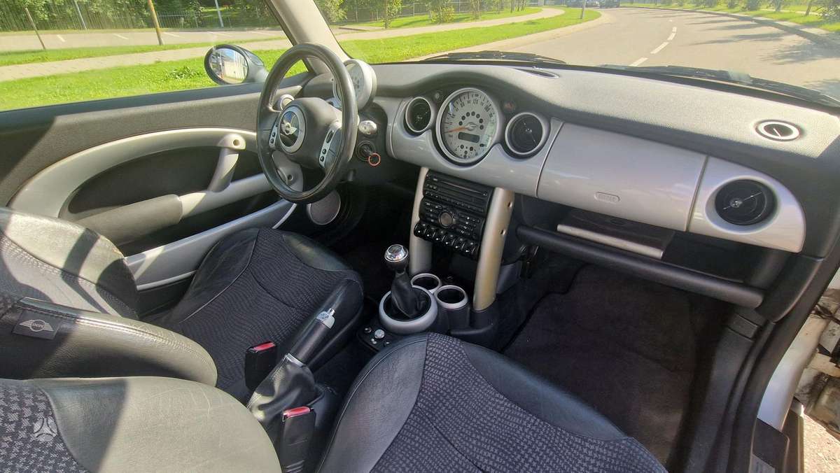 Mini Cooper, 1.6 l., Хэтчбек