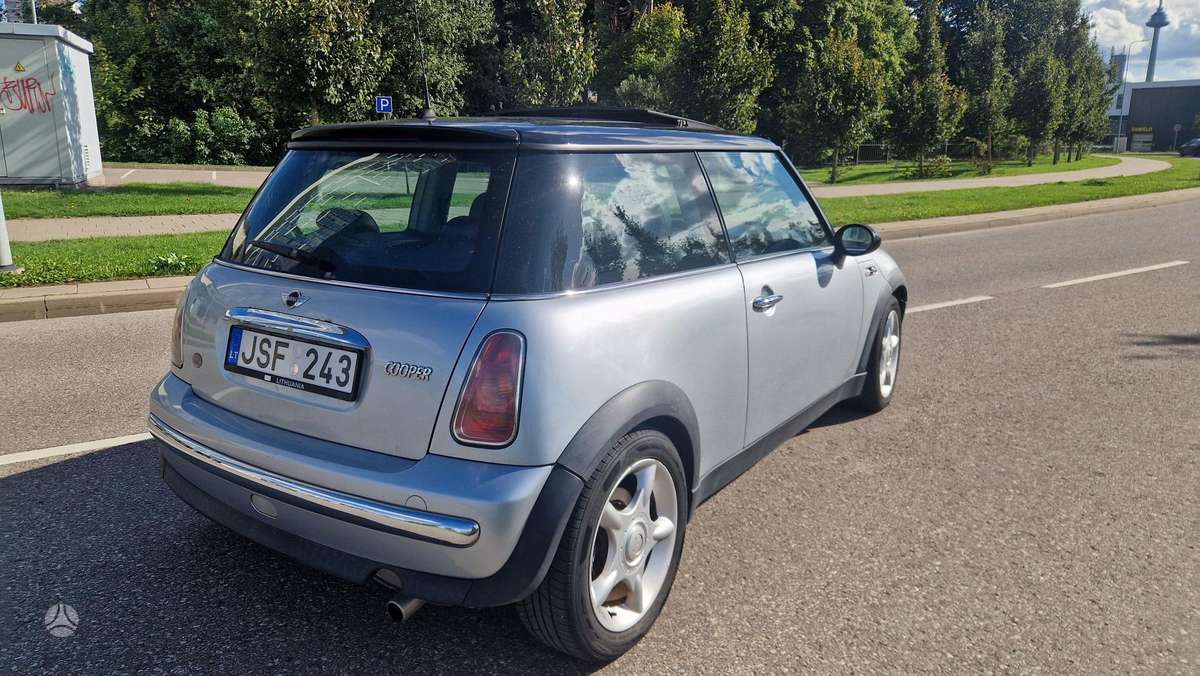 Mini Cooper, 1.6 l., hatchback