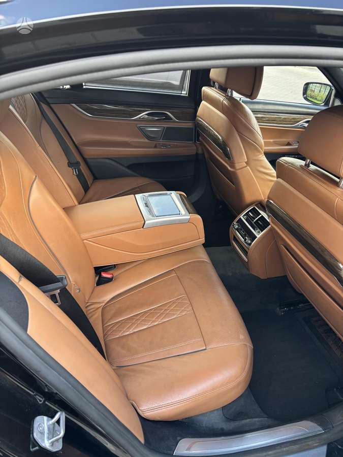 BMW 730, 3.0 l., Лимузин