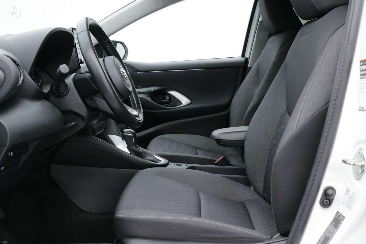 Toyota Yaris - 12