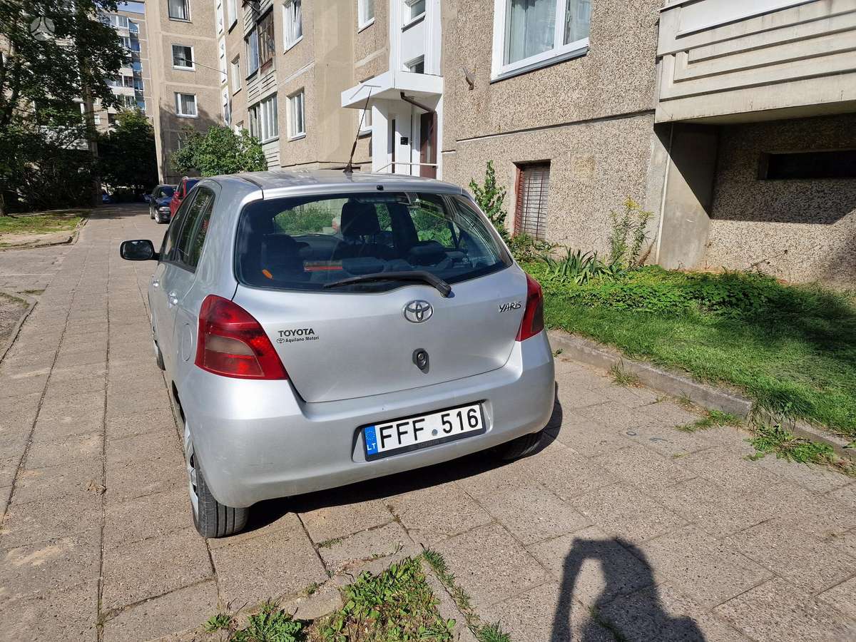 Toyota Yaris - 7