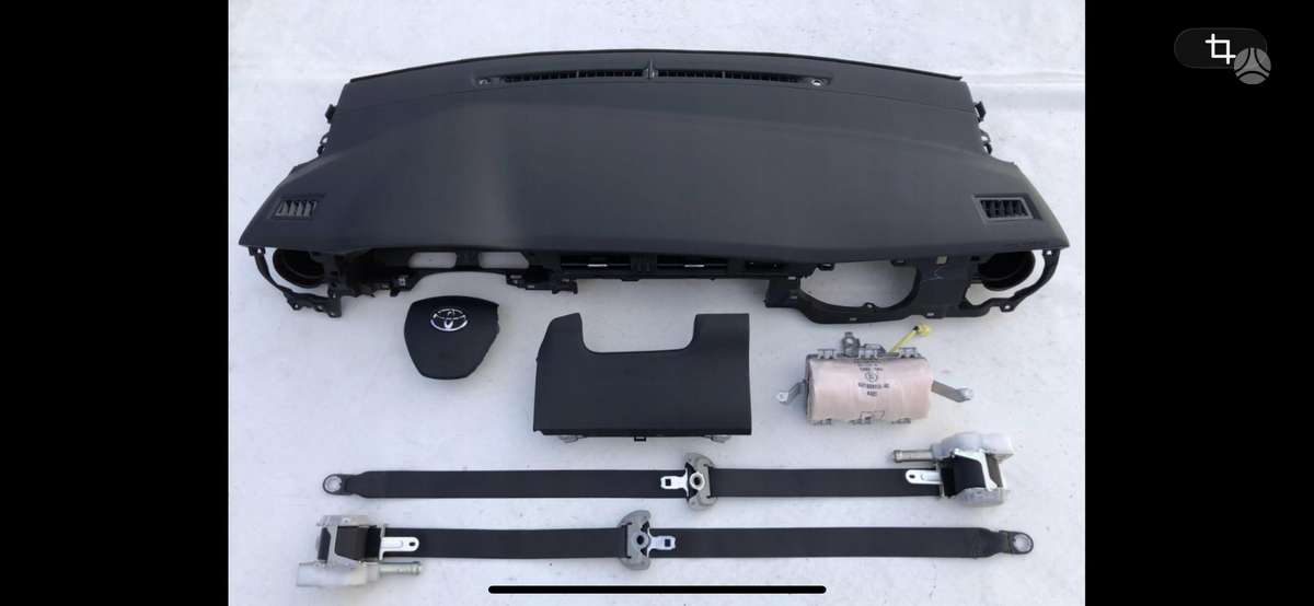 Toyota Auris interior parts