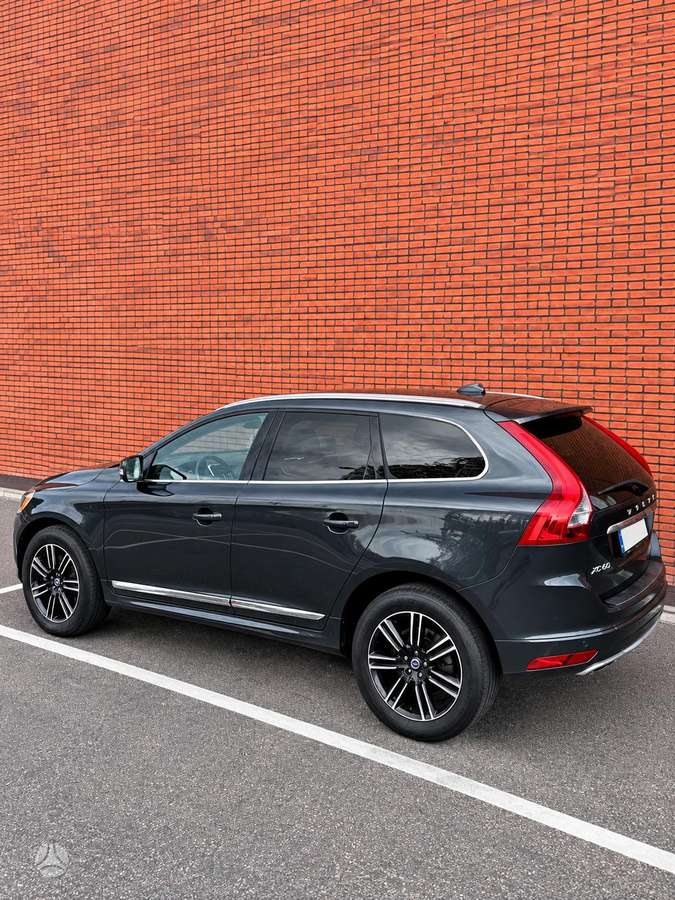 Volvo XC60 - 2