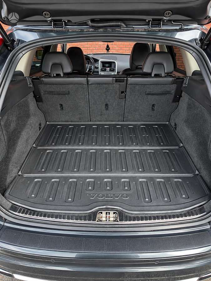 Volvo XC60 - 8