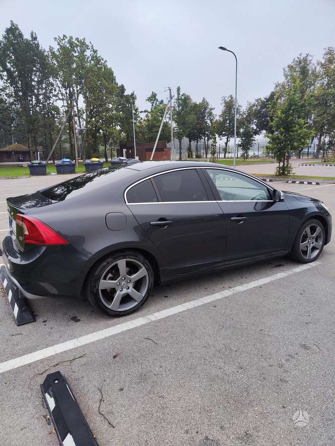 Volvo S60 - 3