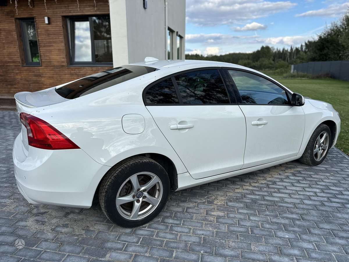 Volvo S60 - 4